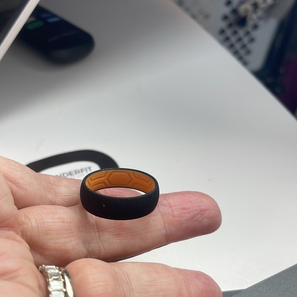 ThunderFit Born Victorious Silicone Wedding Gray Black Exterior Size 13 - Picture 3 of 4